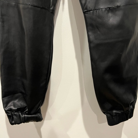 Bohme Sahara Vegan Faux Leather Women’s Black Jogger Pants Size Medium - Picture 5 of 15